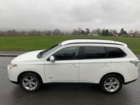 Used Mitsubishi Outlander 150 HP (110 kW) 2014 White SUV