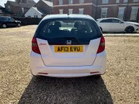 Used Honda Jazz ES 99 HP (72 kW) 2013 White Hatchback