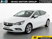 Used Vauxhall Astra SRi 2017 White Hatchback