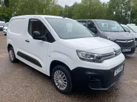 Usado Citroën Berlingo 2021 Branco Monovolume