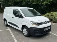 Used Citroën Berlingo Start 75 HP (55 kW) 2020 White MPV