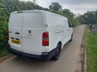 Second-hand Peugeot Expert 2018 Alb Van