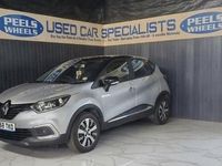 Used Renault Captur Play 90 HP (66 kW) 2018 Silver SUV