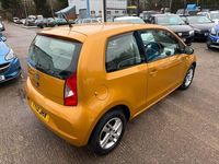 Used Seat Mii 60 HP (44 kW) 2013 Yellow Hatchback
