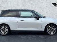 Used Mini Cooper SE Hatch 158 kW (215 HP) 2024 White Hatchback