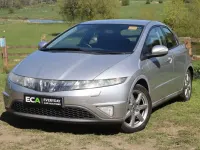 Begagnad Honda Civic EX 138 HK (101 kW) 2007 Silver Halvkombi
