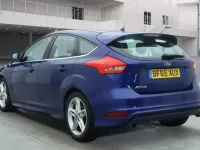 Used Ford Focus Zetec 120 HP (88 kW) 2015 Blue Hatchback