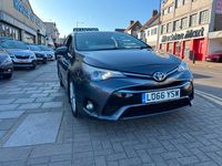 Used Toyota Avensis Business Edition 112 HP (82 kW) 2016 Grey Estate