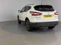 Used Nissan Qashqai Tekna 2016 Pure white SUV