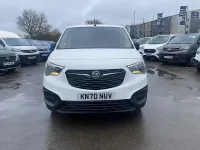 Used Vauxhall Combo Edition 100 HP (73 kW) 2020 White MPV