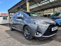 Used Toyota Yaris Hybrid 100 HP (73 kW) 2019 Grey Hatchback