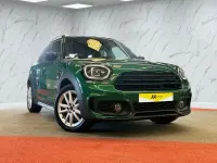 Usado Mini Cooper Sport 136 CV (100 kW) 2022 Verde Utilitario