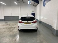 Used Ford Fiesta S 85 HP (62 kW) 2019 White Hatchback