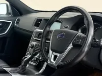 Used Volvo V60 R-Design 120 HP (88 kW) 2017 Blue Estate