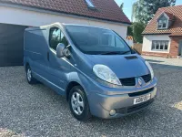 Usado Renault Trafic 115 HP (84 kW) 2011 Azul Monovolume