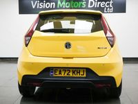 Usado MG MG3 Excite 106 HP (77 kW) 2022 Amarelo Citadino