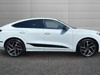 New Audi Q6 Sportback e-tron Advanced 281 kW (383 HP) 2025 Glacier white SUV