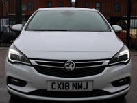 Used Vauxhall Astra SRi 150 HP (110 kW) 2018 White Hatchback