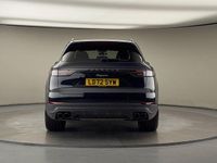 Usado Porsche Cayenne Platinum Edition 462 HP (339 kW) 2022 Azul SUV