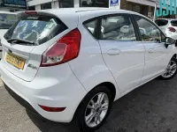 Used Ford Fiesta Zetec 82 HP (60 kW) 2017 White Hatchback