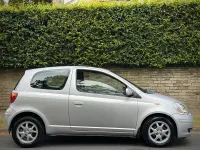 Used Toyota Yaris 2003 Silver Hatchback