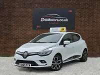 Used Renault Clio Play 90 HP (66 kW) 2019 White Hatchback