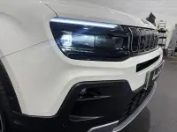 Used Jeep Avenger EV Summit 114 kW (156 HP) 2024 White/black SUV