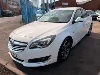 Used Vauxhall Insignia Edition 2014 White Hatchback