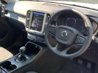 Used Volvo XC40 Momentum 129 HP (94 kW) 2022 White SUV