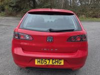 Begagnad Seat Ibiza Reference 70 HK (51 kW) 2008 Röd Halvkombi