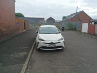 Used Toyota Prius 70 HP (51 kW) 2022 White Hatchback