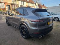 Usado Porsche Cayenne 2019 Cinzento SUV