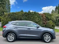 Used Hyundai Tucson SE 140 HP (102 kW) 2017 Grey SUV