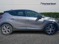 Usado Renault Captur Techno 145 HP (106 kW) 2023 Cinzento SUV