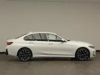 Begagnad BMW 330e M Sport 288 HK (211 kW) 2025 Vit