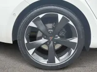 Used Cupra Leon 150 HP (110 kW) 2024 Glacial white Hatchback