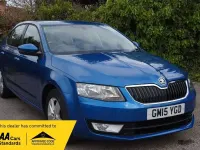 Used Skoda Octavia SE 140 HP (102 kW) 2015 Blue Estate