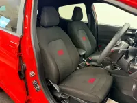 Usado Ford Fiesta ST-Line 125 HP (91 kW) 2023 Vermelho Citadino