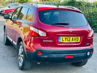 Used Nissan Qashqai Tekna 130 HP (95 kW) 2012 Red SUV