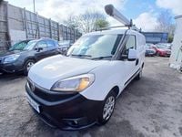 Used Fiat Doblò 90 HP (66 kW) 2016 White MPV