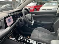 Used VW Golf VIII Style 147 HP (108 kW) 2023 White Hatchback