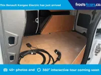 Used Renault Kangoo 89 kW (122 HP) 2024 White MPV