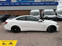 Używany Mercedes C220 AMG 170 KM (125 kW) 2013 Biały Coupe