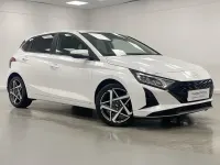 Used Hyundai i20 Premium 90 HP (66 kW) 2024 White Hatchback