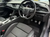 Second-hand Vauxhall Insignia Sport 170 CP (125 kW) 2019 Gri Hatchback