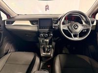 Usado Renault Captur Iconic 130 HP (95 kW) 2021 Vermelho SUV