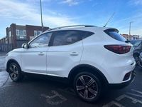Used MG ZS 106 HP (77 kW) 2019 White SUV