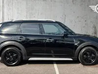 Usado Mini Cooper Countryman Classic 136 CV (100 kW) 2021 Negro SUV