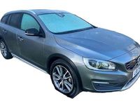 Used Volvo V60 CC 190 HP (139 kW) 2017 Estate