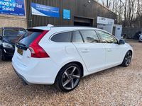 Used Volvo V60 R-Design 115 HP (84 kW) 2015 White Estate
